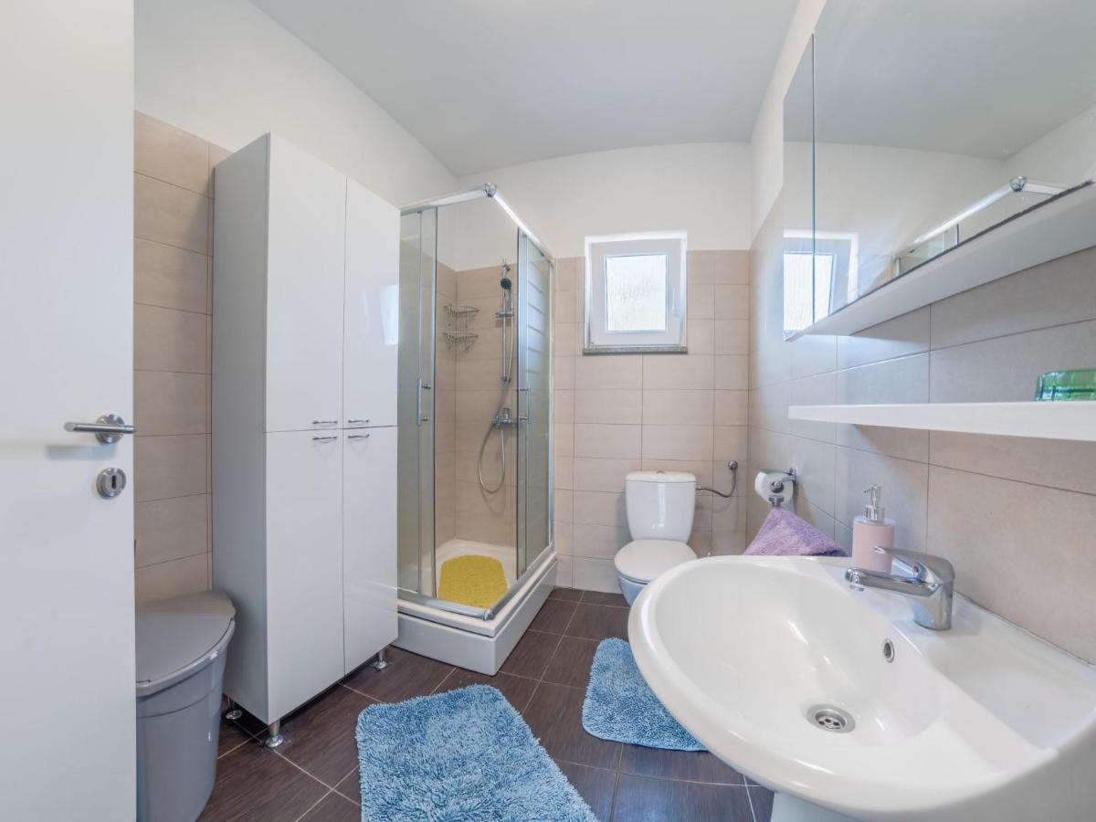 Ruza - Pul503 By Interhome Fažana